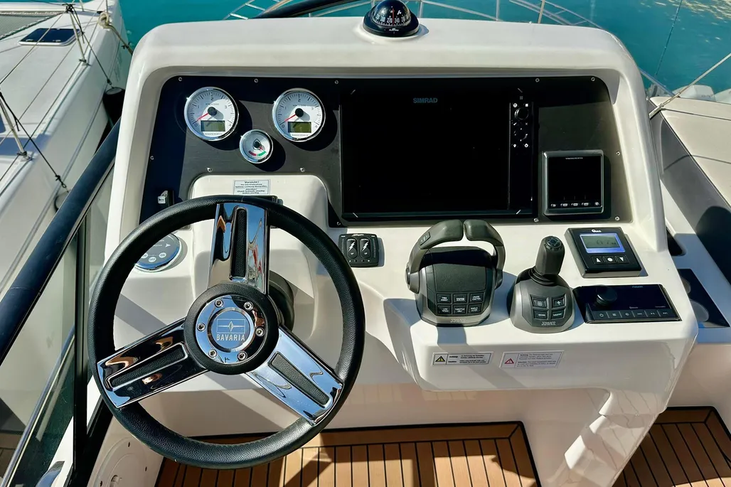 Bavaria Virtess 420 Fly | ID 123 - 8