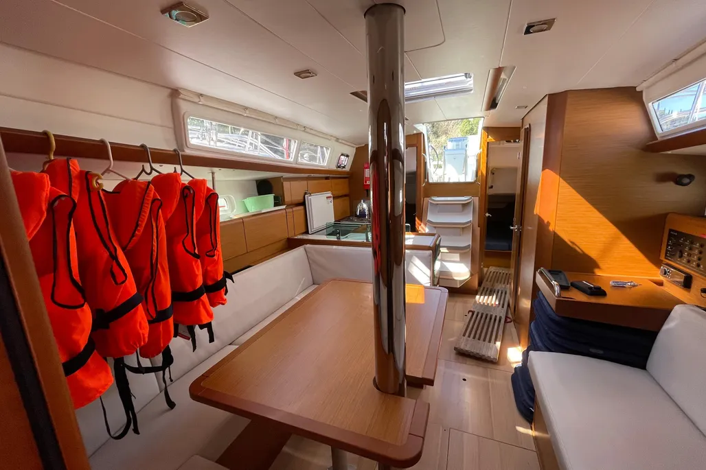 Jeanneau Sun Odyssey 389 | ID 92 - 6